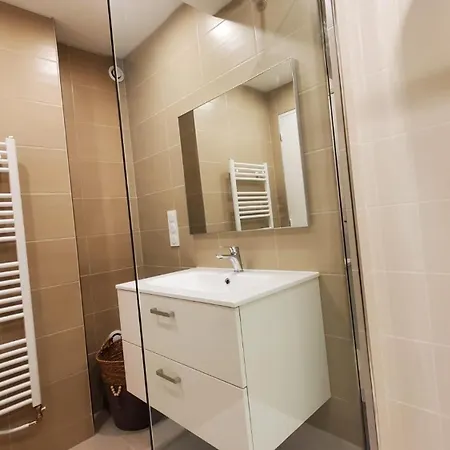 Apartment Centre & *